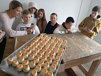 Посещение просфорни при храме святого мученика Иоанна Воина деревни Никифорово учащимися Алексиевской гимназии