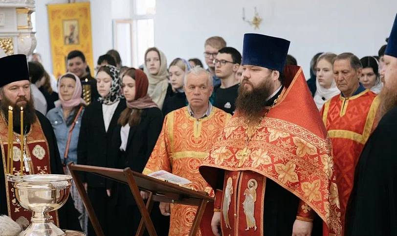 Молебен перед началом экзаменов для выпускников школ Электрогорска