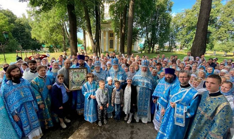 Престольный праздник в Гребневском храме деревни Гребнево 
