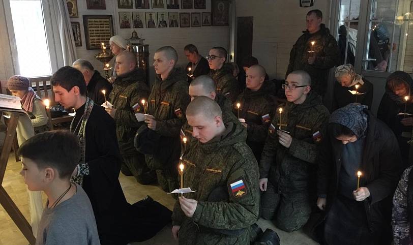 Встреча с военнослужащими в поселке Загорянский