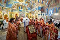 Архиерейское богослужение в Ксениевском храме деревни Медвежьи Озёра