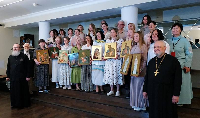 Защита выпускных работ иконописцев в Институте Наследия имени Лихачёва