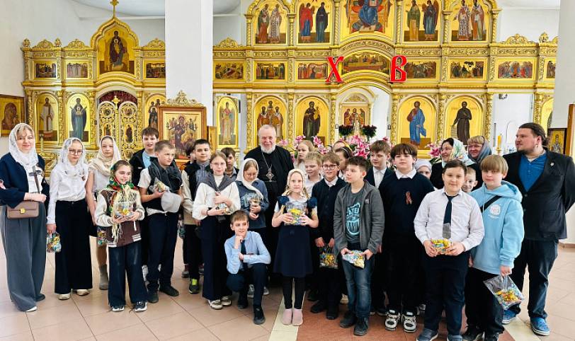 Встреча епископа Николая с учащимися Павлово-Посадской школы 