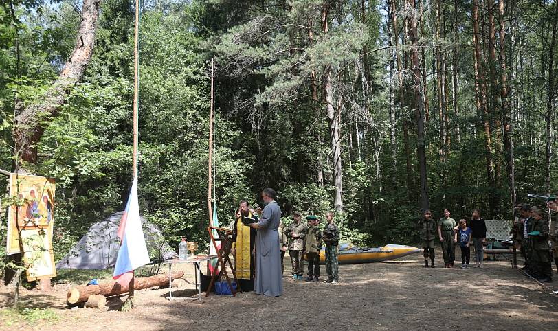 Молебен перед началом очередной смены семейного отдыха «Дружина»