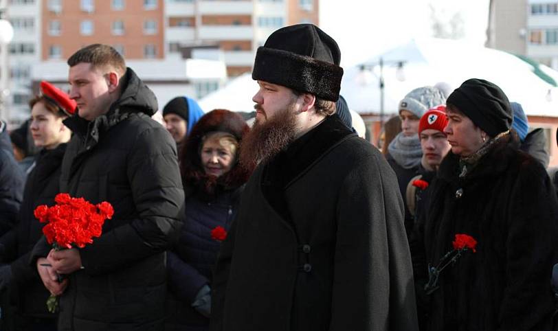 Митинг в честь Дня защитника Отечества в Павловском Посаде