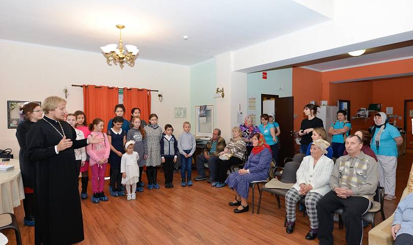 Посещение домов престарелых в Лосино-Петровском округе