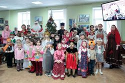 Елка в Троицком соборе