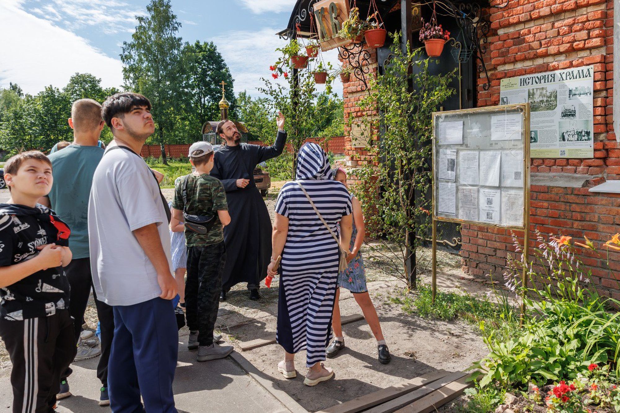 Школьники в Никольском храме г. Орехово-Зуево