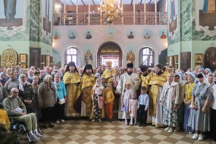 Архиерейское богослужение в Гуслицком Спасо-Преображенском монастыре 
