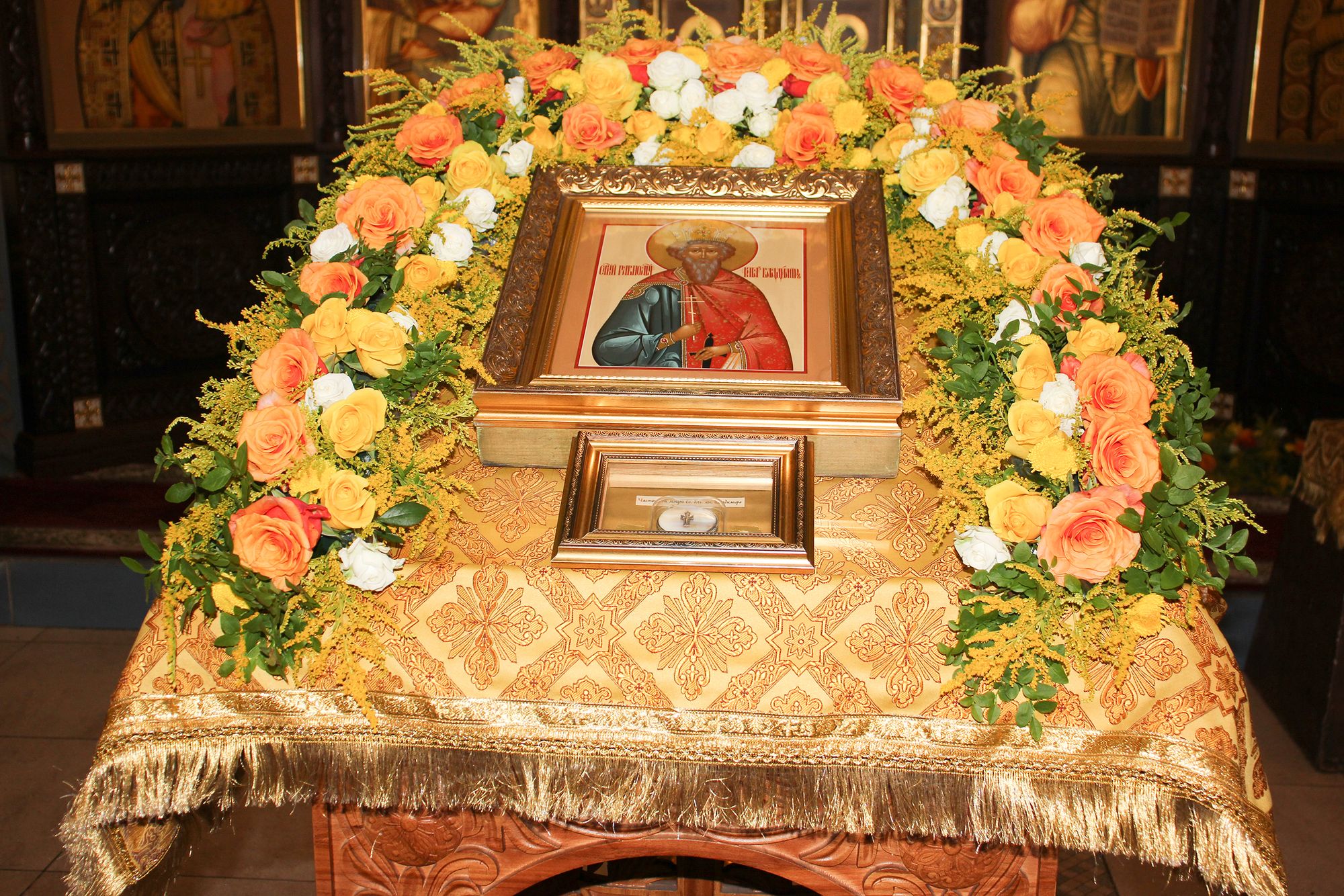 Престольный праздник в Князь-Владимирском храме деревни Новофрязино