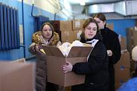 Православные гимназисты приняли участие в сборе помощи для жителей Донбасса