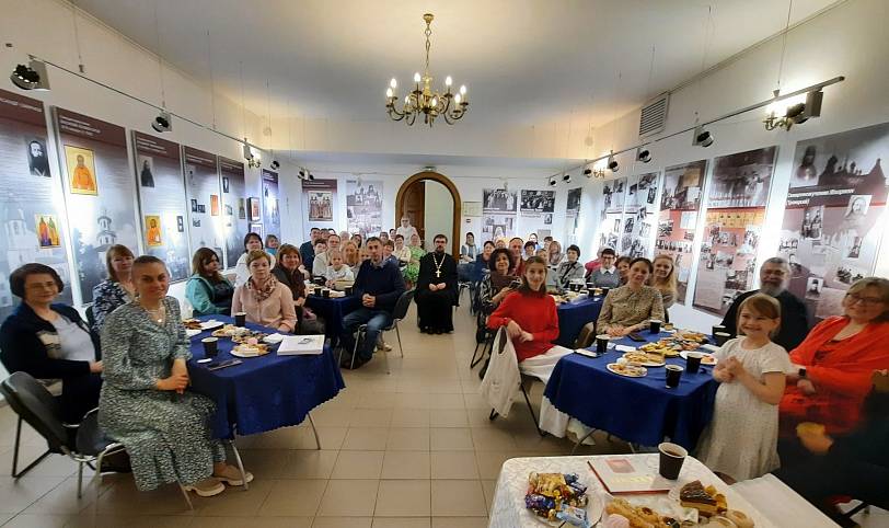 Пасхальное поздравление мастериц «Троицкого покрова» в Реутове