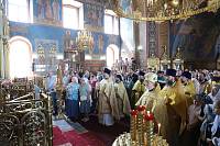 Соборное служение Божественной литургии архиереями Московской митрополии в Богоявленском соборе города Ногинска