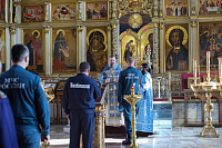 Сотрудники МЧС в Богоявленском соборе Ногинска