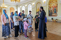 Школьники в Никольском храме г. Орехово-Зуево
