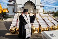 Освящение крестов в Медвежьих Озёрах